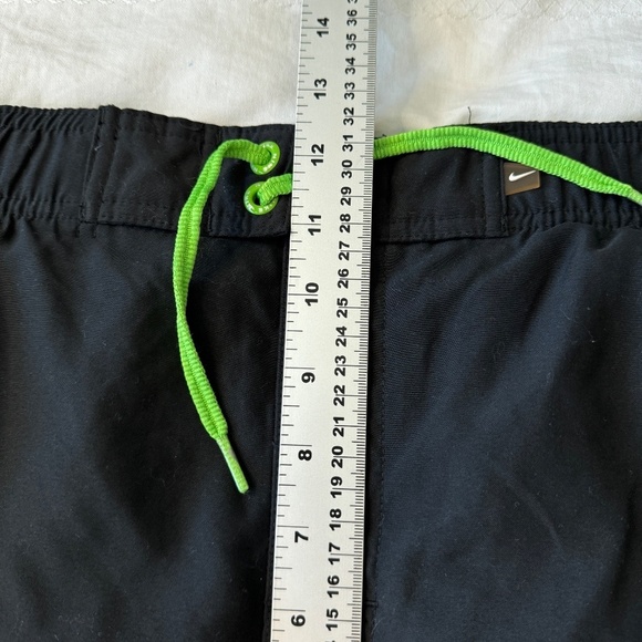 Nike Men's Black/Green Drawstring Waist Board Short‎ Swim Trunks Size Large Mesh - Picture 10 of 13